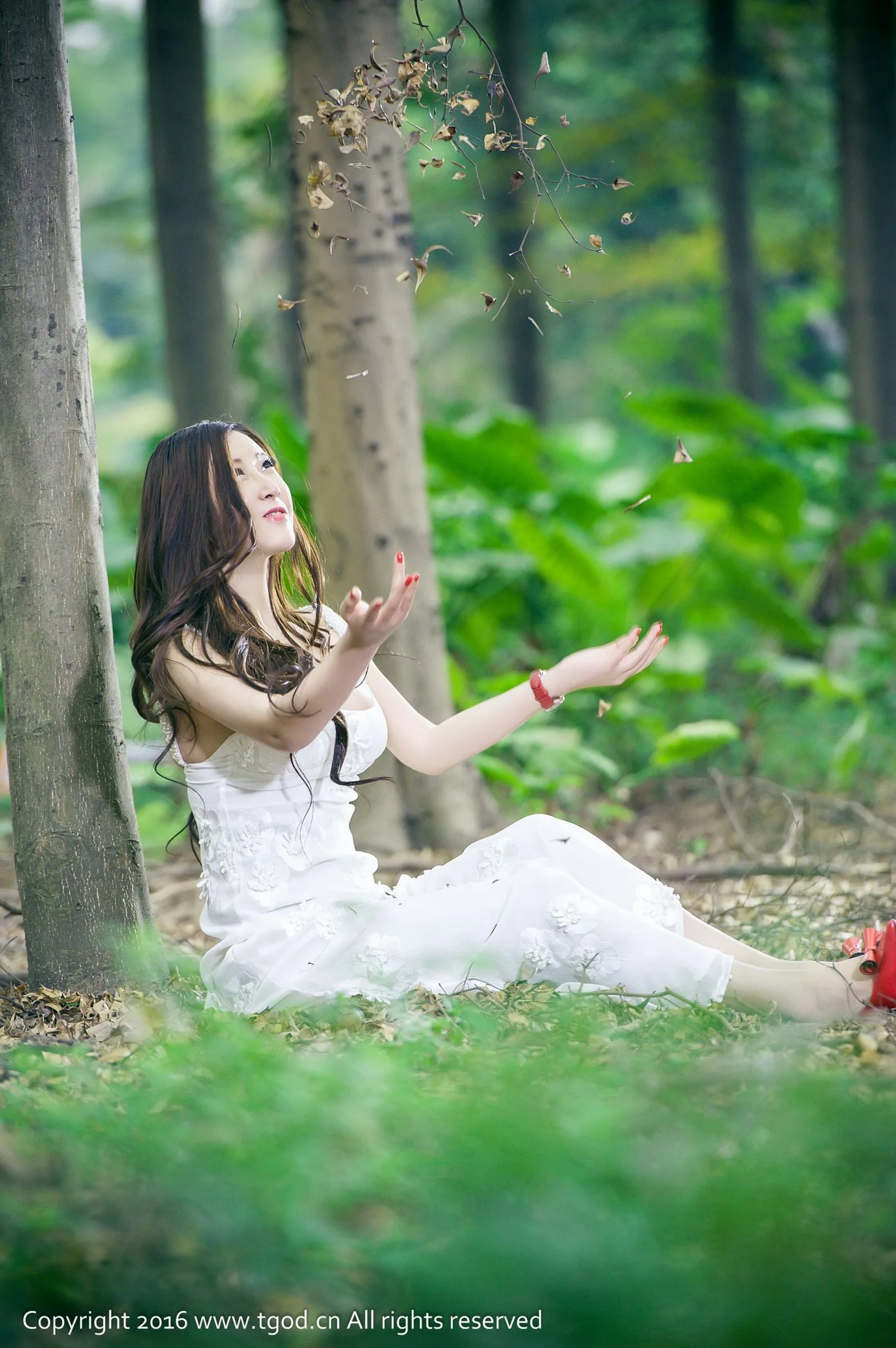 [TGOD đề xuất Nữ thần] Bộ ảnh "Nữ hoàng rừng xanh" của Wang Wanyou - 26