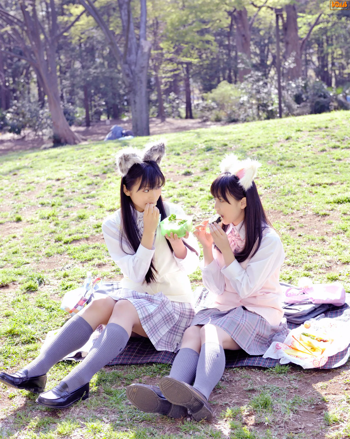 Bom.TV] Album ảnh "Mimi Girls" của Okinaka Makoto và Negishi Ai - 9