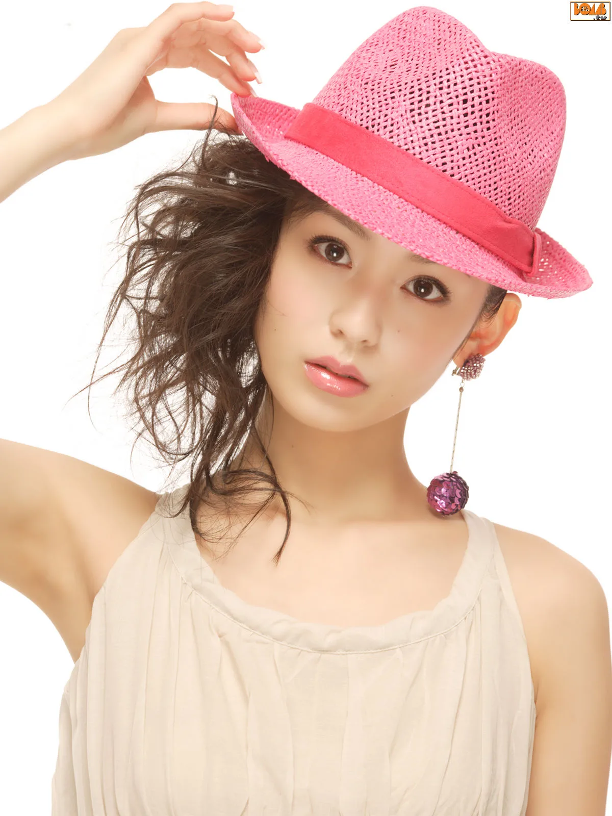 Bom.TVNgôi nhà nhỏ này là tác phẩm đẹp nhất của Yuika Motokariya, năm 2008-2008. - 20