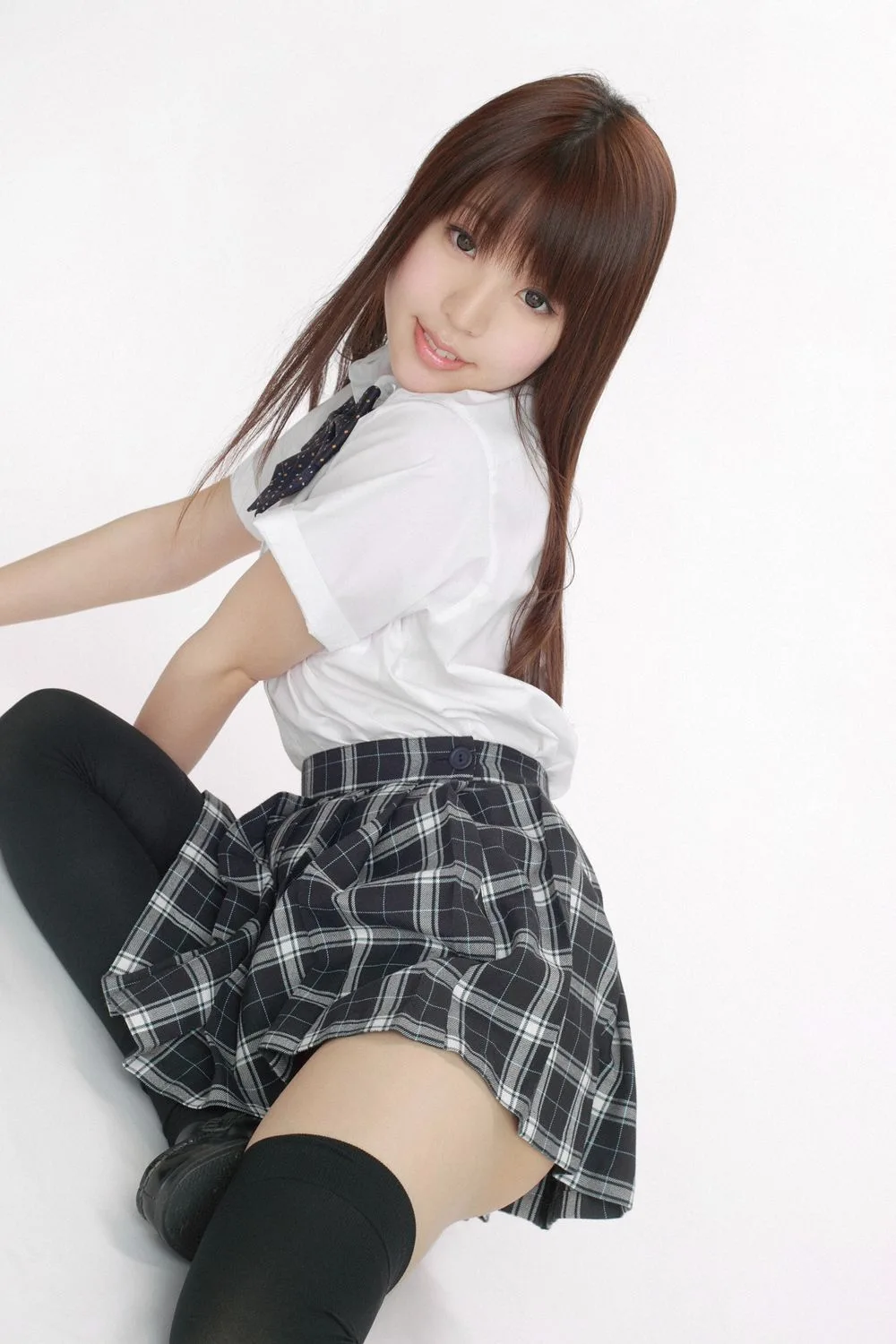 [YS[Web] Tập 502 Shiraishi Mizuno "B88cm! Mizuno đã trúng tuyển đại học!" 》Album ảnh - 13