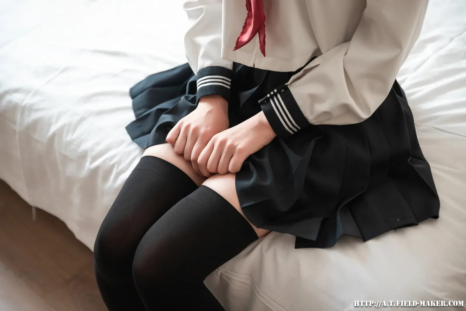 優等生でもおっさんとホテルで援交します - 4