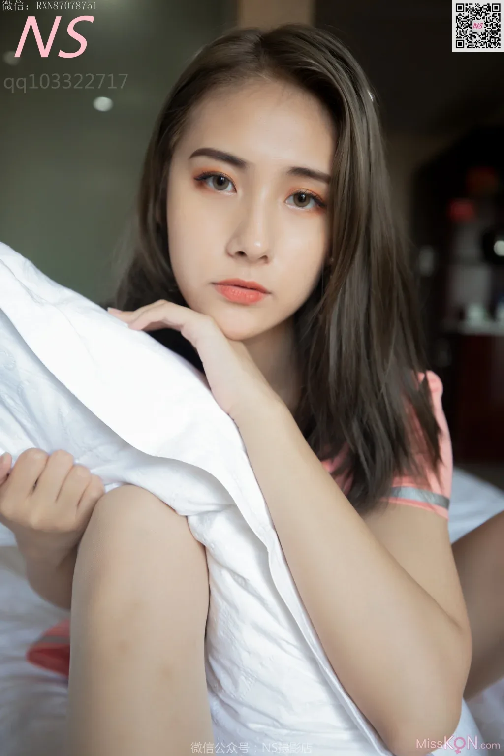 [Ảnh NS] Số 122: Vẻ quyến rũ của người phụ nữ xinh đẹp trong bộ đồ ngủ lạnh lẽo - 26