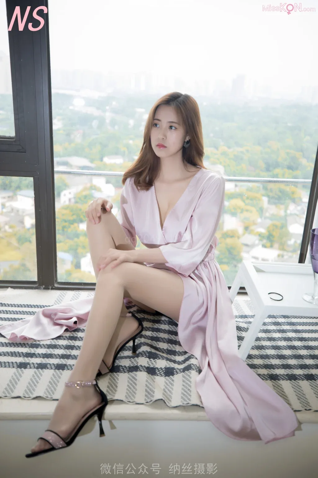 [Ảnh NS] Số 122: Vẻ quyến rũ của người phụ nữ xinh đẹp trong bộ đồ ngủ lạnh lẽo - 6