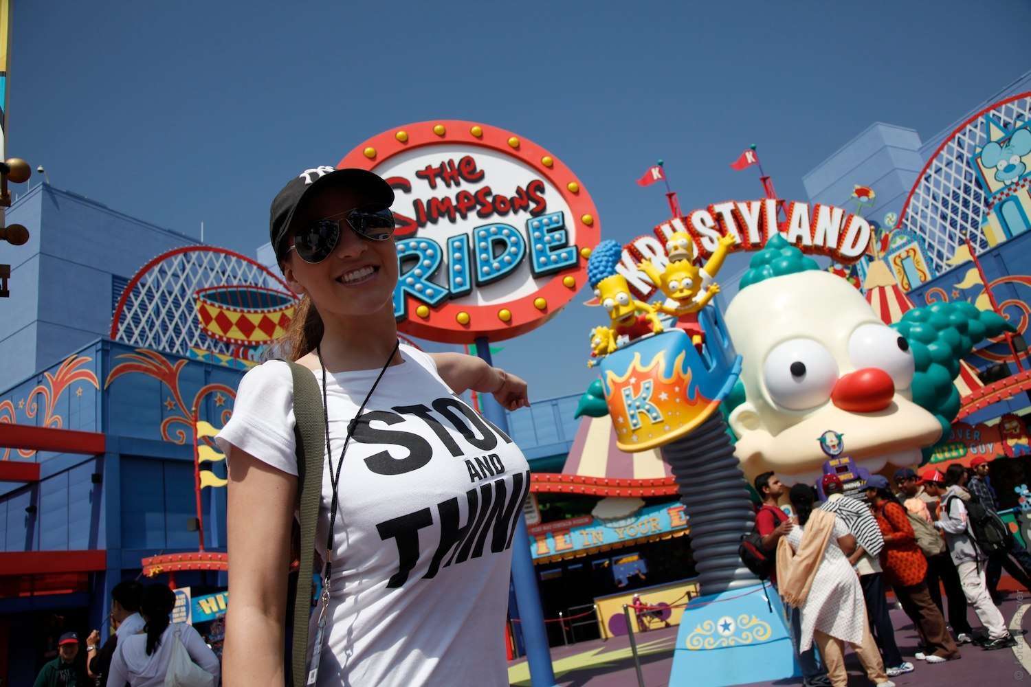 Jordan Carver - Ảnh đời thường tại Universal Studios - 25