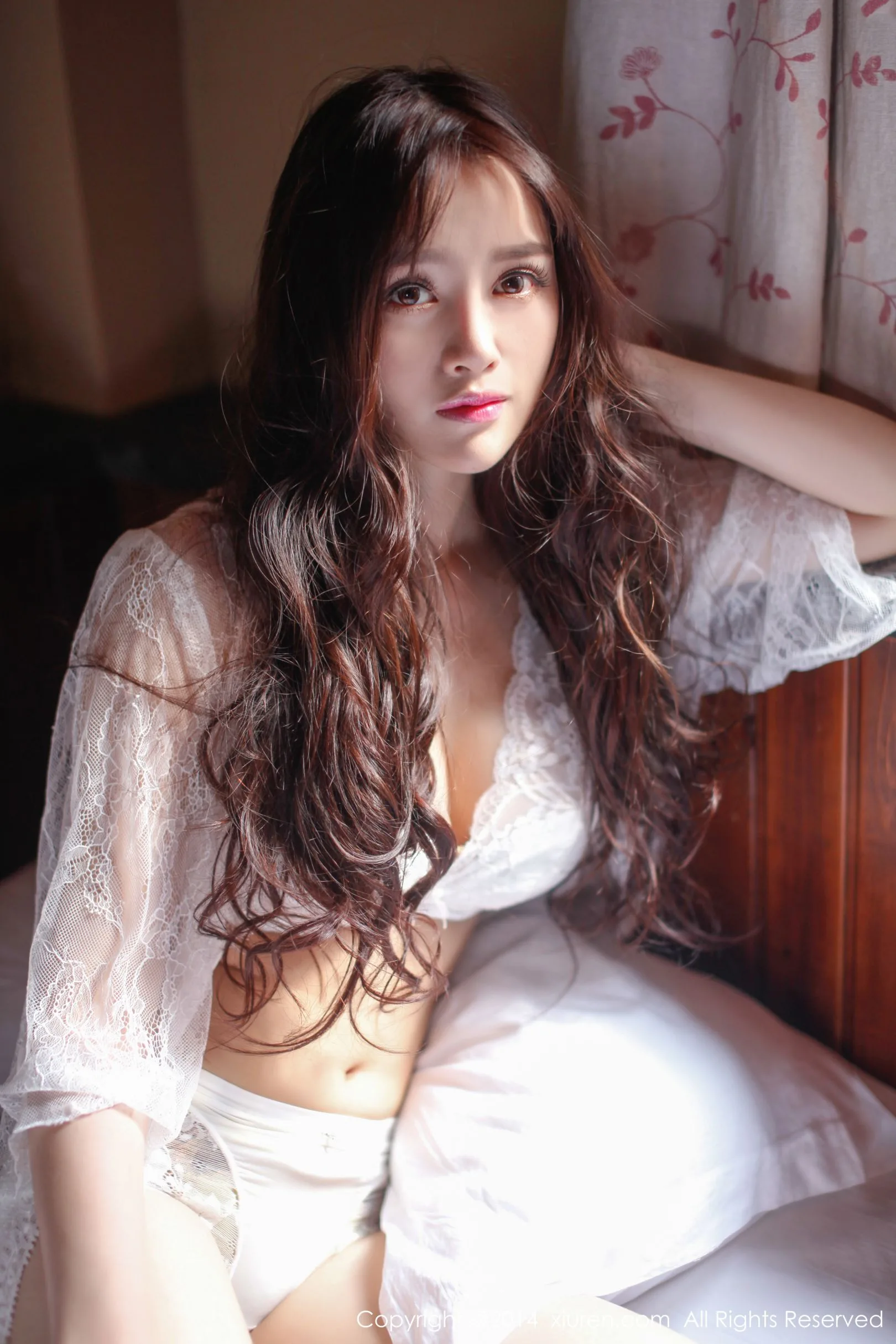 [XIUREN秀人网] Gao Liu MilkCat - Ảnh chụp lúc ngủ + Bộ đồ ngoài trời màu hồng - 17