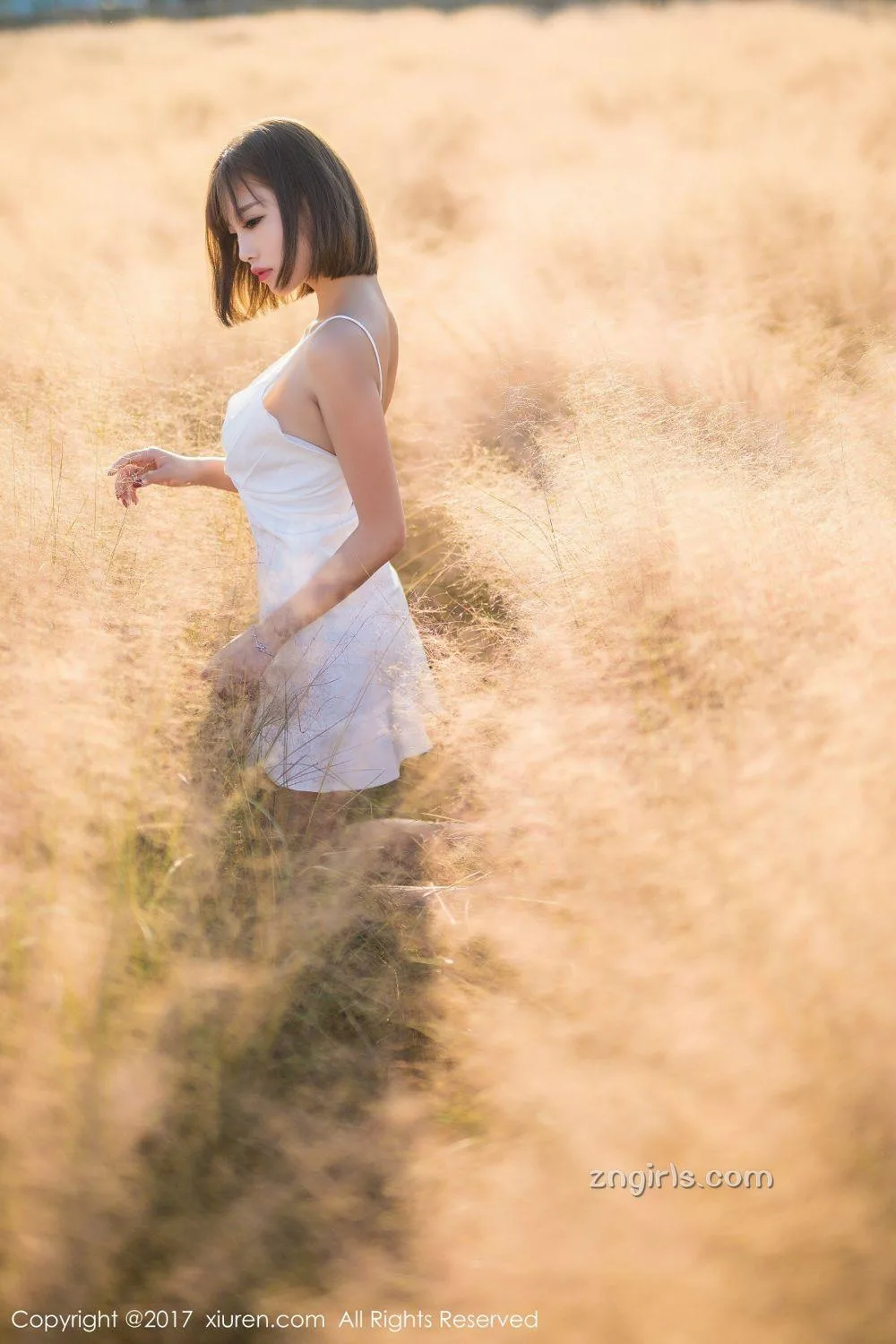 甜美女神杨晨晨 花中有花花满丛 - 1