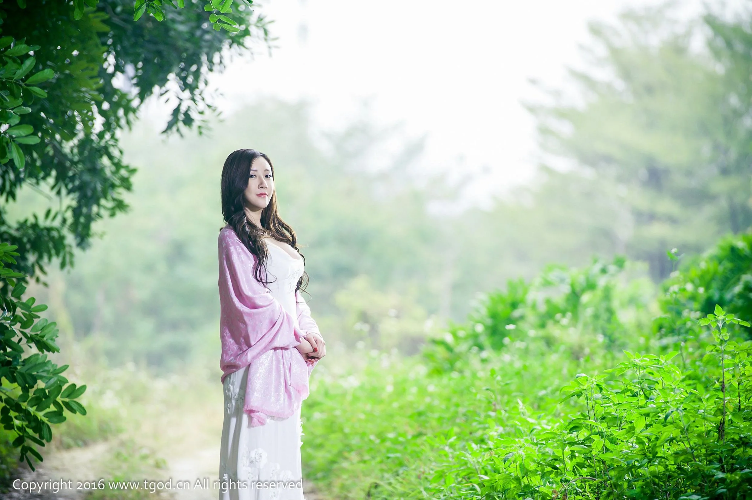 [TGOD đề xuất Nữ thần] Bộ ảnh "Nữ hoàng rừng xanh" của Wang Wanyou - 24