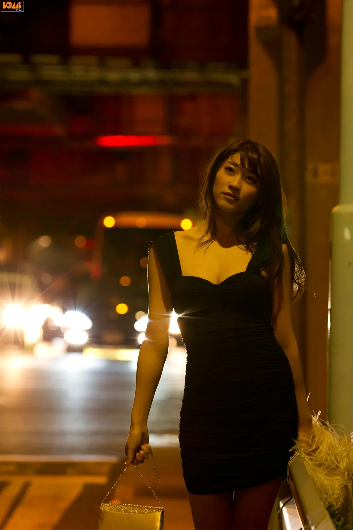 Bom.TVMikie Hara, số tháng 6 năm 2012 - 28