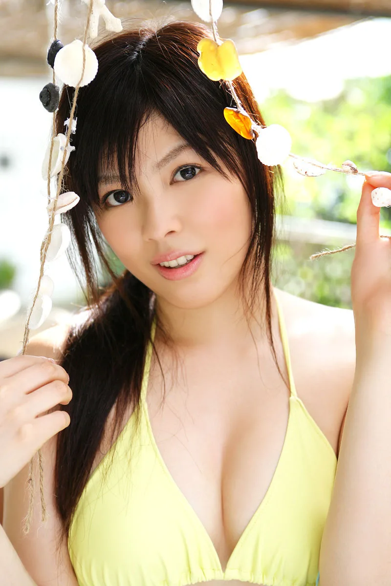 [Mặt trước] Album ảnh "Xứ sở thần tiên" của Momoko Matsuzaki - 10