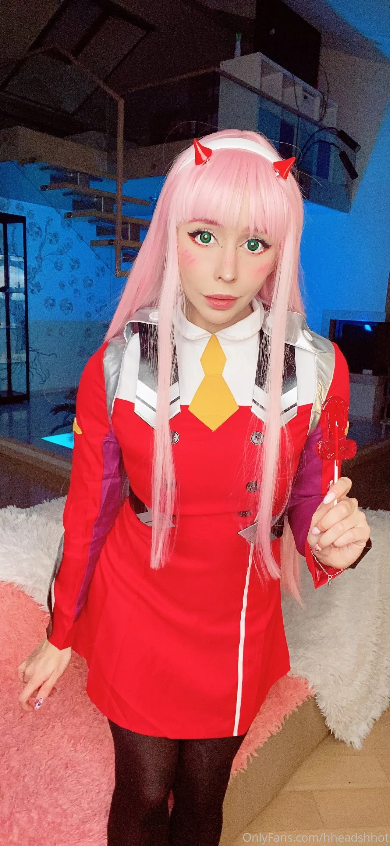 AliceBong (ảnh chụp đầu) – Zero Two - 85