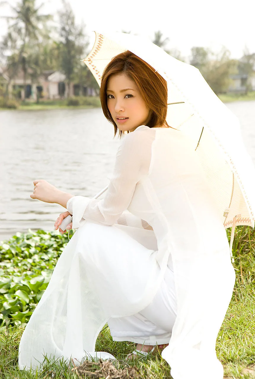 [Image.tv] Album ảnh "Kho báu châu Á - phiên bản đặc biệt" của Aya Ueto - 67