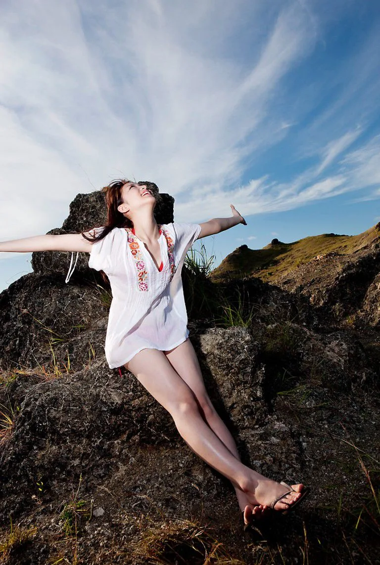 [Image.tv] Album ảnh "Crystal Clear" của Takei Saki - 28