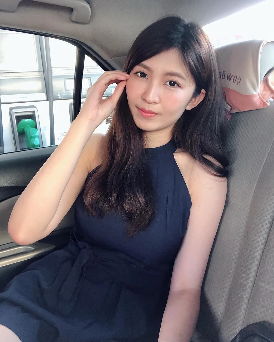 大马正妹李蔼蔚泳装照，爆好身材震惊网友 - 1