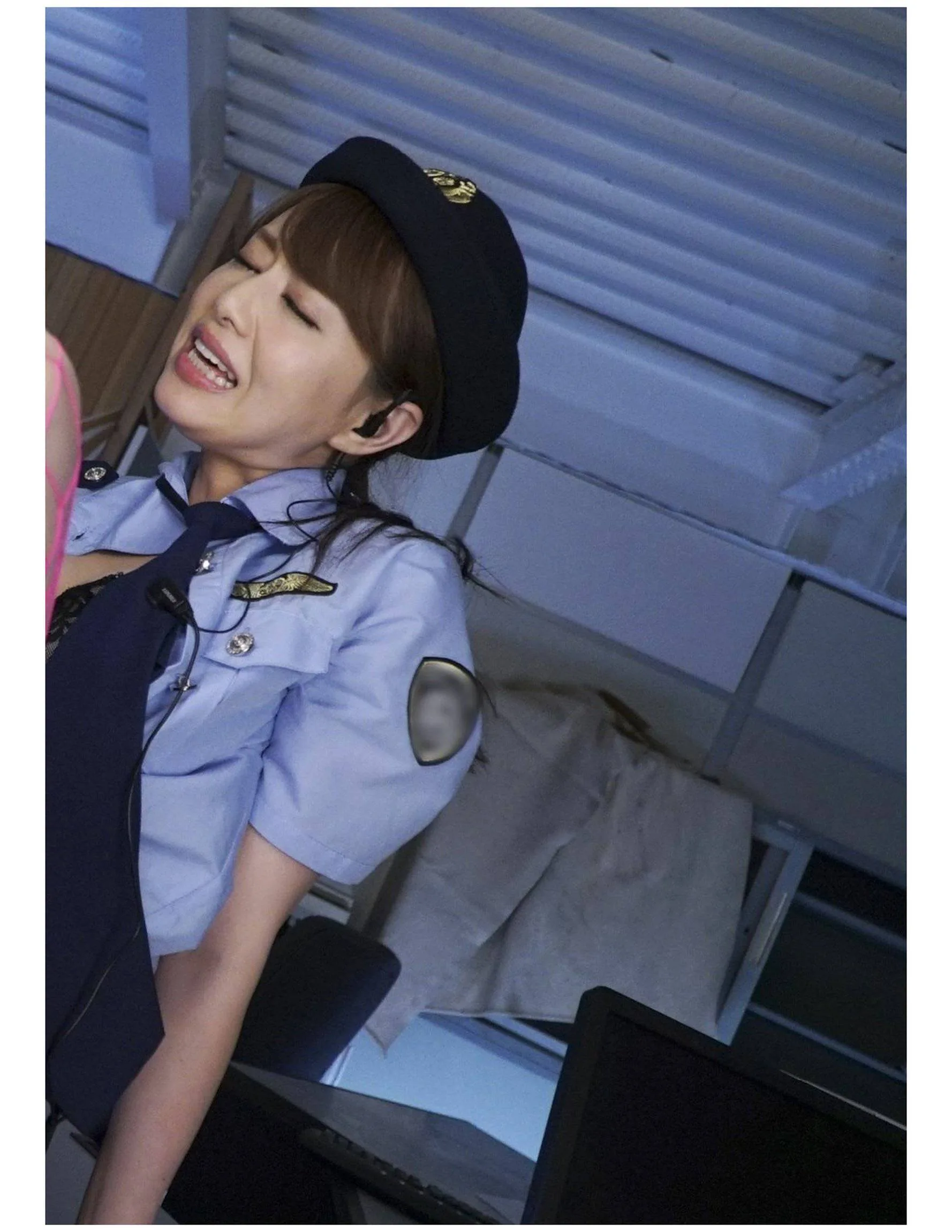一輪車、婦警さん。 ～パトロールアッキー!出動します!～ 01-02 吉沢明歩 - 489
