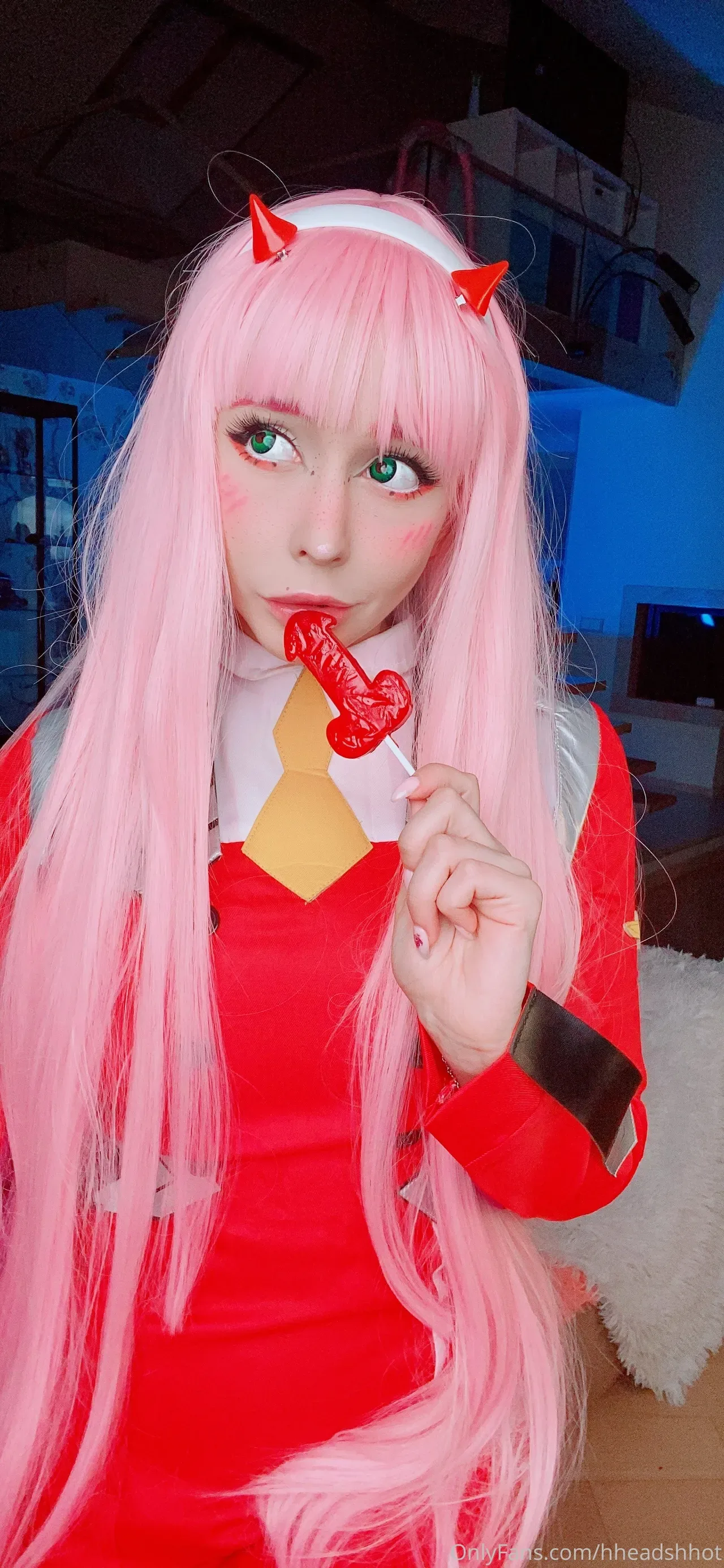 AliceBong (ảnh chụp đầu) – Zero Two - 89