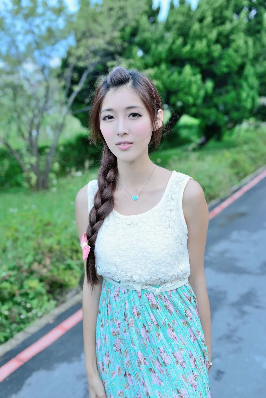 Bộ ảnh tuyệt đẹp của người đẹp trẻ trung Kila Liao Tingling được chụp ở vùng ngoại ô. - 30