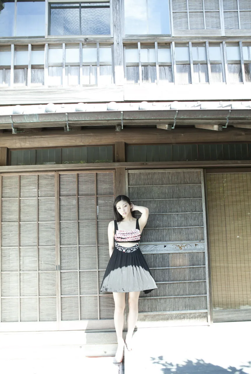[Image.tv] Sách ảnh "Cuộc phiêu lưu cuối cùng" phần 1 của Hinata Izumi - 2