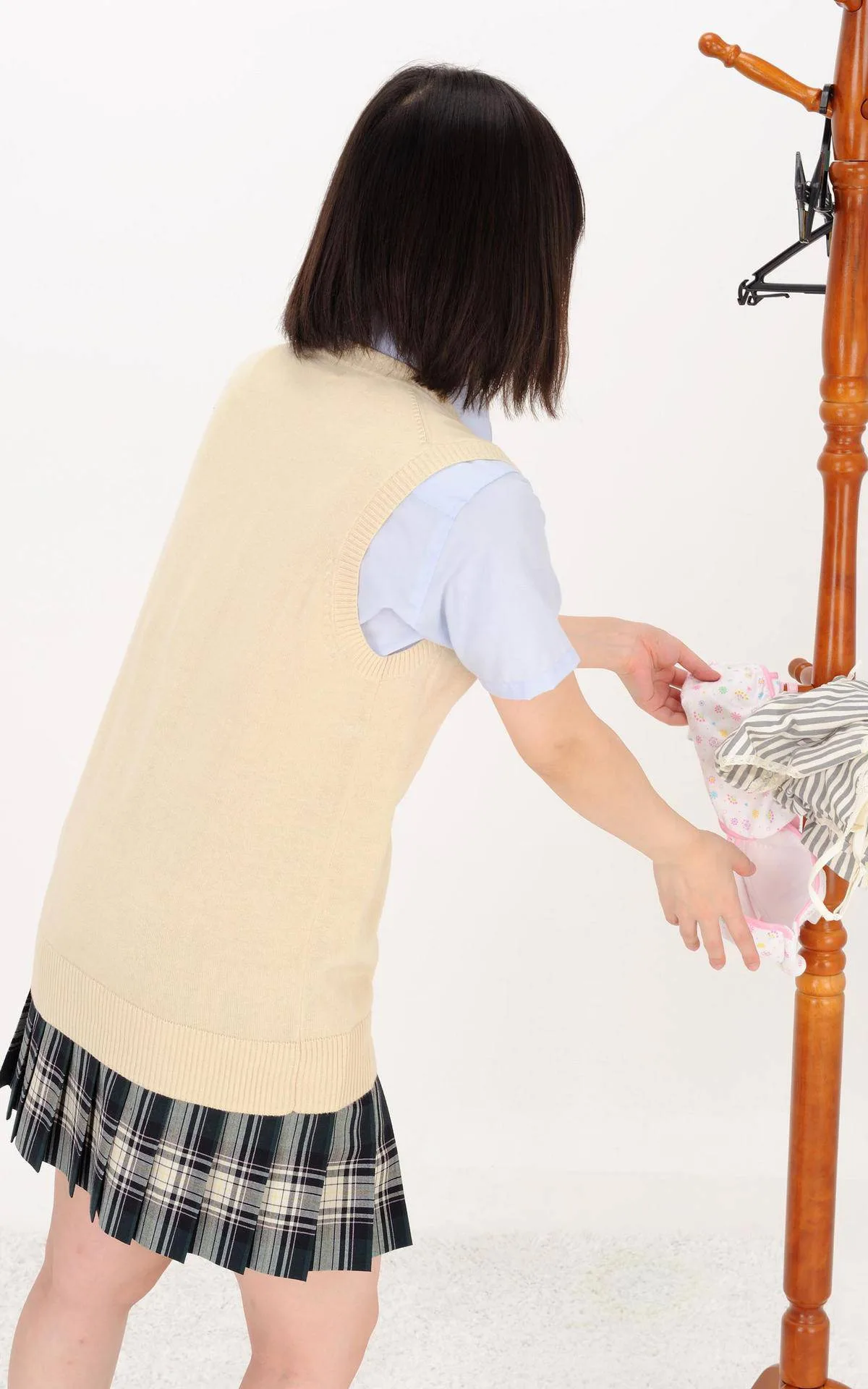 「女子校生の下着の選び方」ショートボブのkawaiiおっぱい 町田みなみ - 279