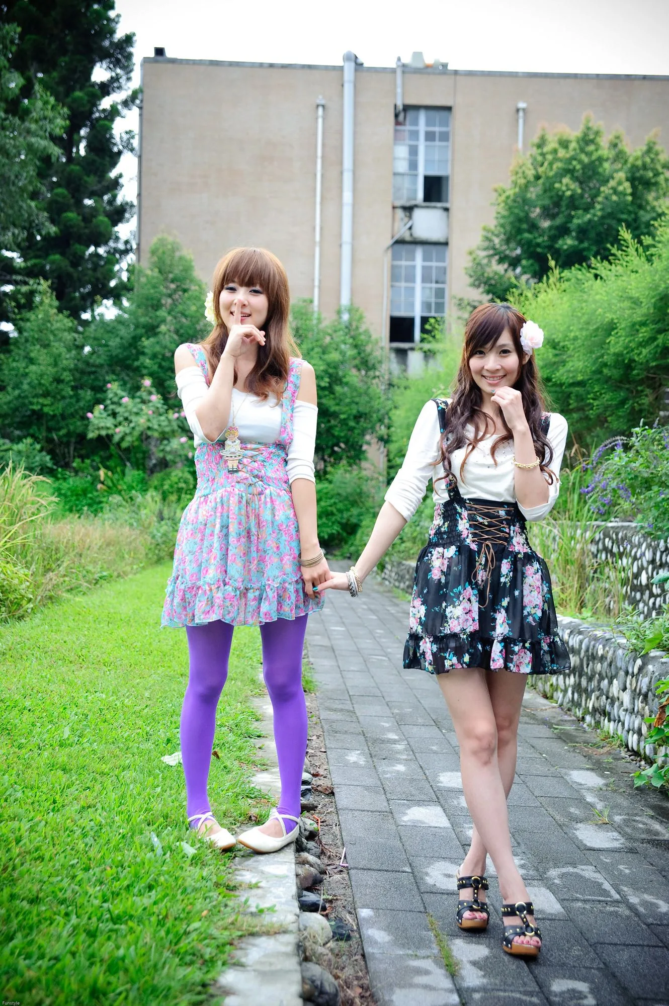 [Guozi MM] (Zhang Kaijie) Sách ảnh Mikako & Minako NTU Bộ 1 - 53