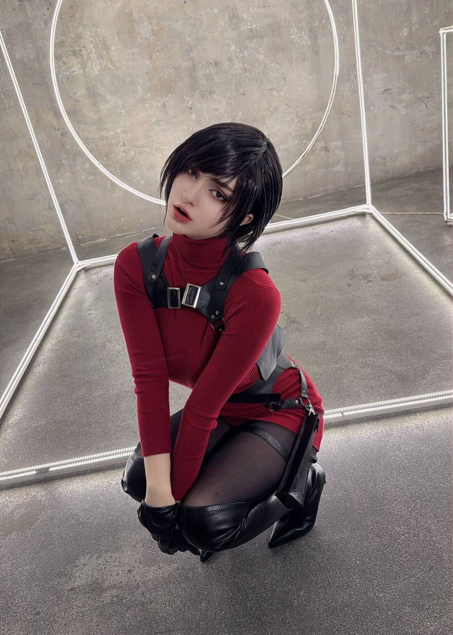 Hologana – Ada Wong - 5