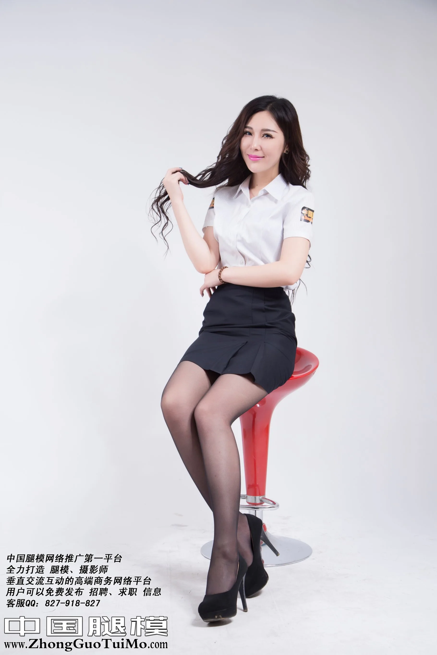 [Mạng lưới người mẫu chân dài Trung Quốc] Số 004 Trương Gia Kỳ - Bộ ảnh mặc đồng phục công sở - 11