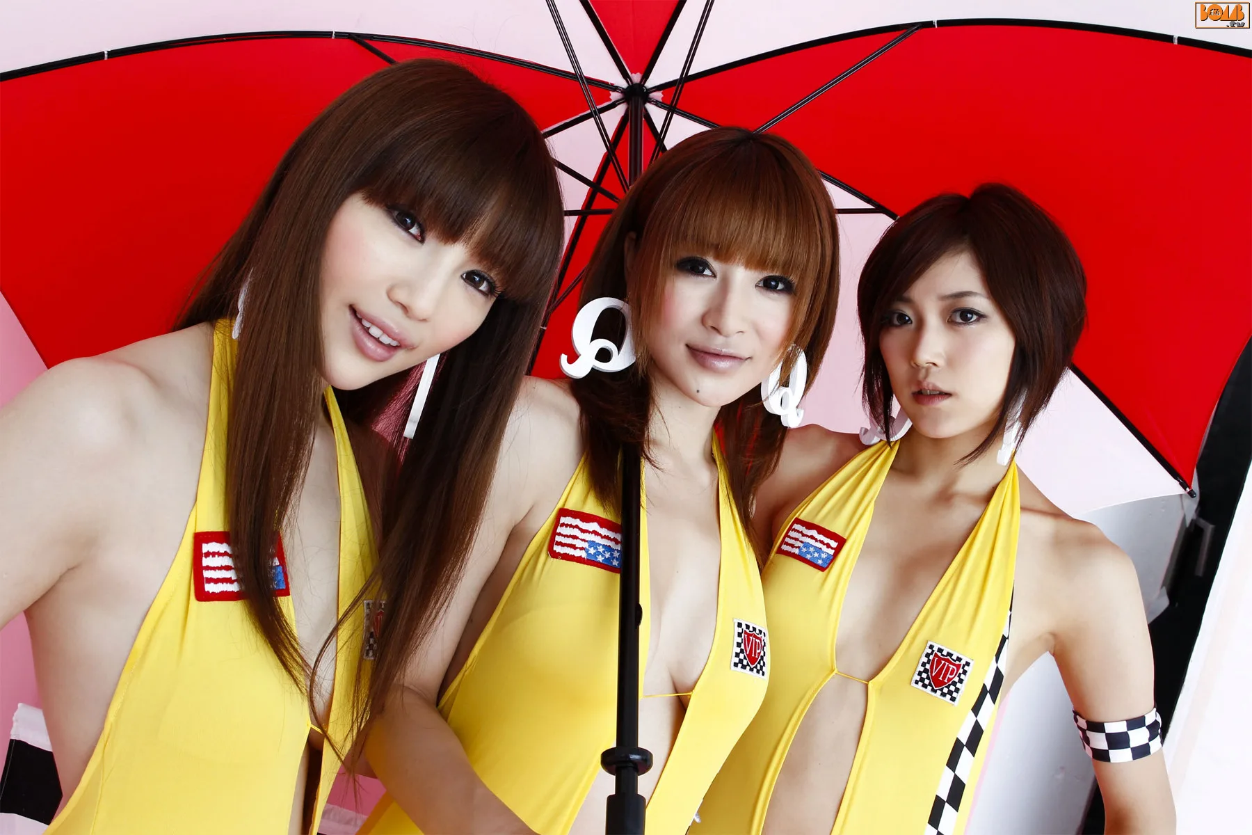 Bom.TVYu Teshima và Yuri Morishita, tháng 7 năm 2010 - 2