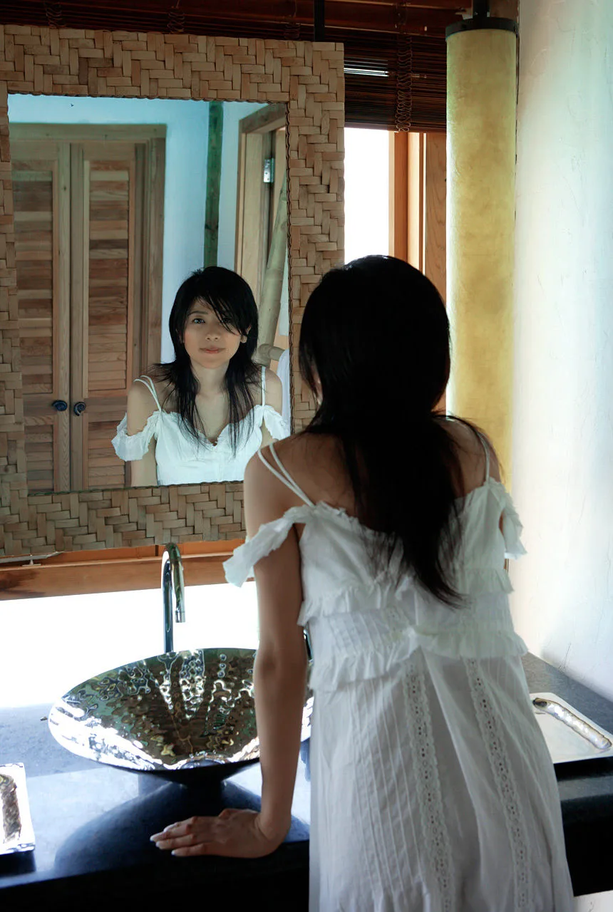 [Image.tv] Album ảnh "Cánh cửa thiên đường" của Miho Shiraishi - 11
