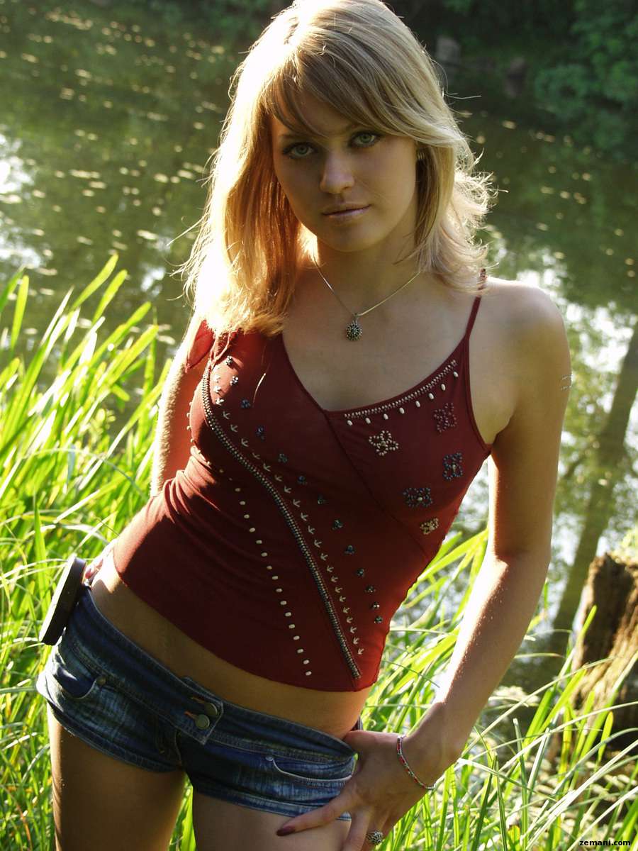 ZEMANISalina - 28