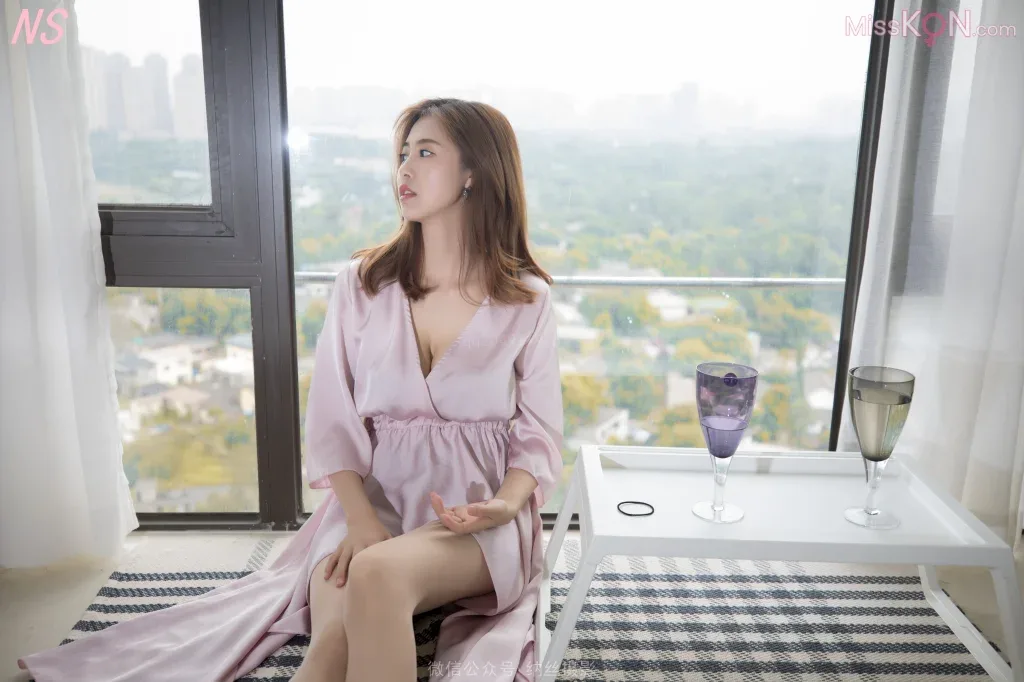 [Ảnh NS] Số 122: Vẻ quyến rũ của người phụ nữ xinh đẹp trong bộ đồ ngủ lạnh lẽo - 7