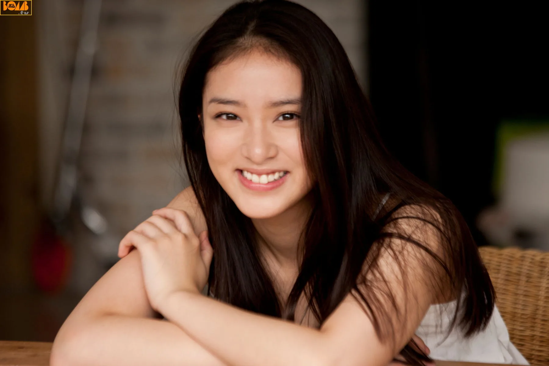 Bom.TVEmi Takei, số tháng 2 năm 2012 - 11