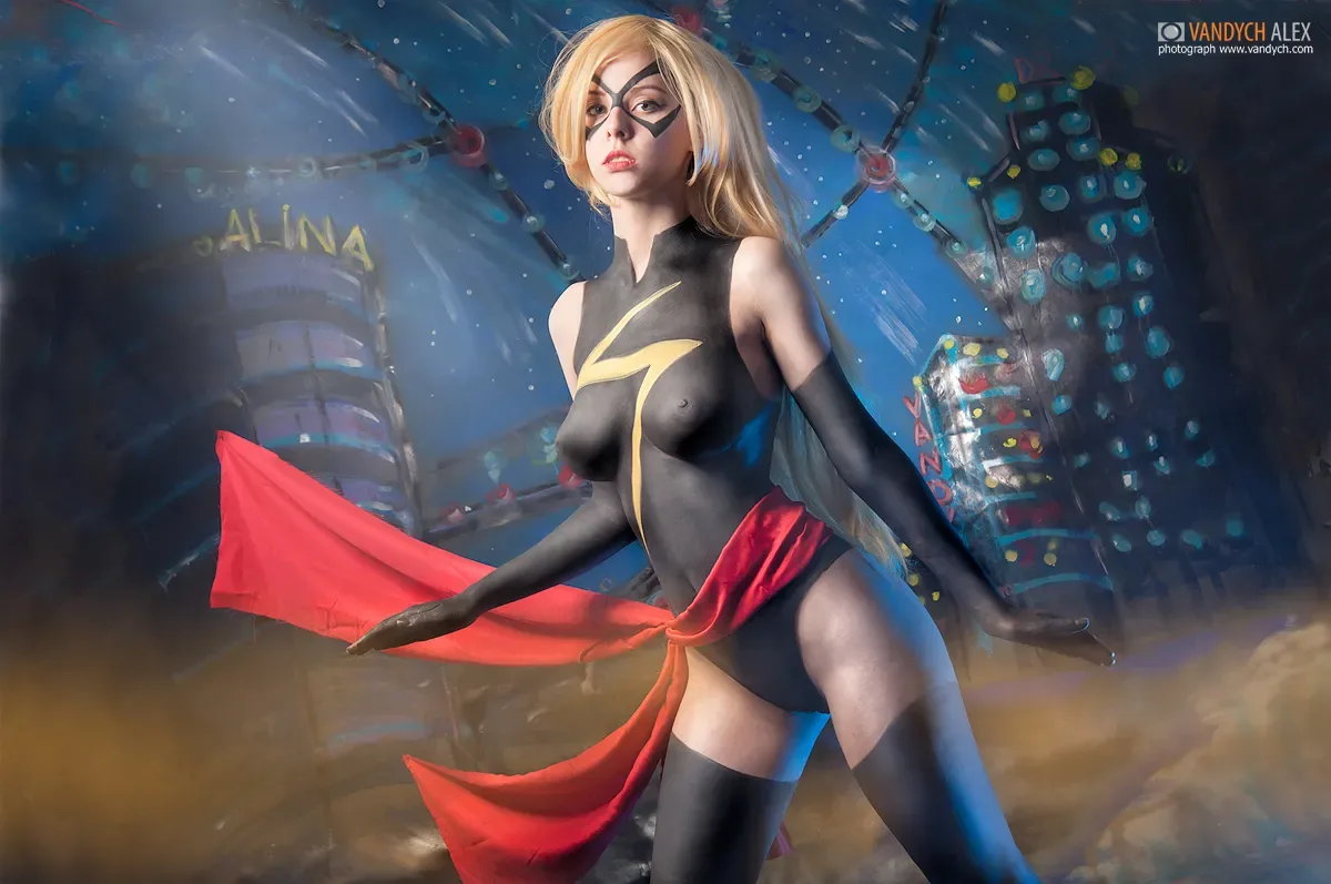 [Vandych] Mis Marvel erocosplay - 8