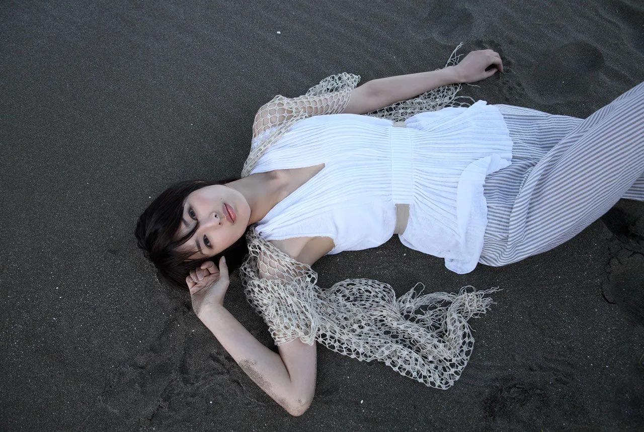 [Image.tv] Sách ảnh "Vẻ đẹp thầm lặng" của Michiko Kichise - 31