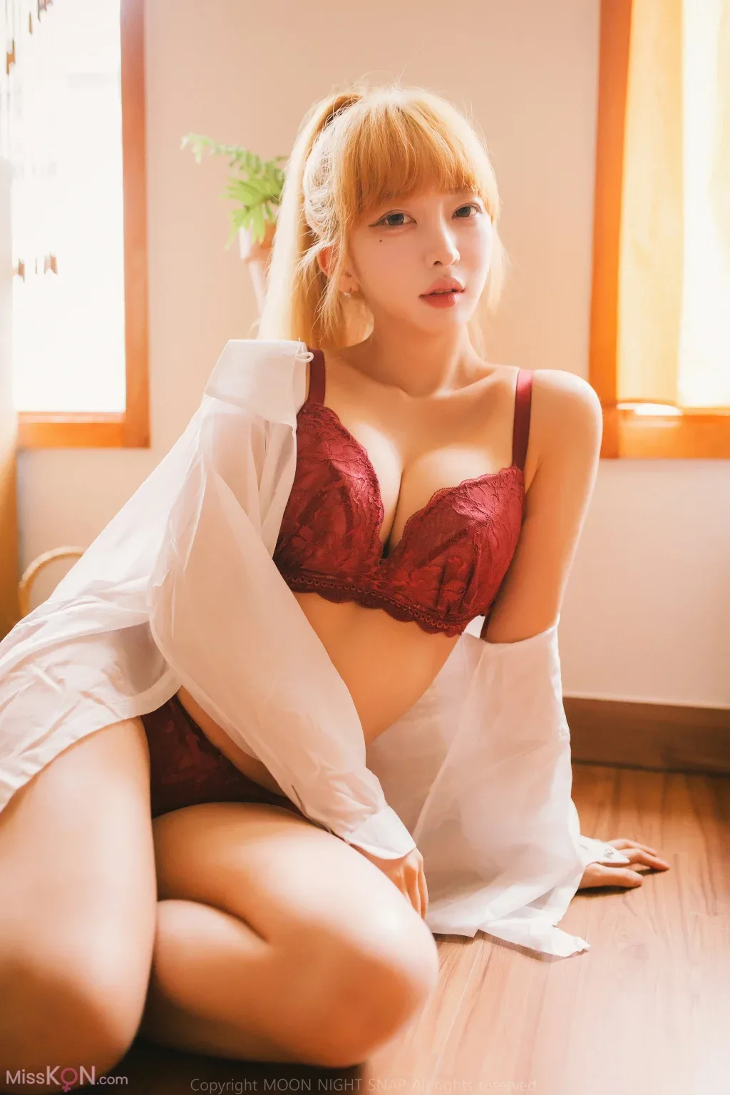 [Ảnh NS] Số 122: Vẻ quyến rũ của người phụ nữ xinh đẹp trong bộ đồ ngủ lạnh lẽo - 77